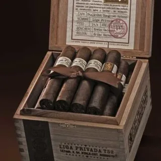 Drew Estate Liga Privada T52
